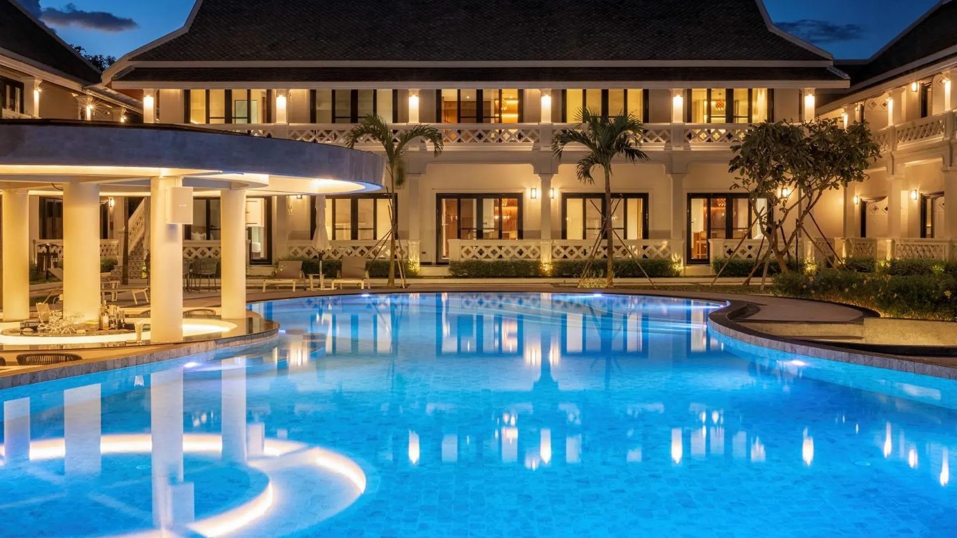 Choasis Hotel-Luang Prabang contacts